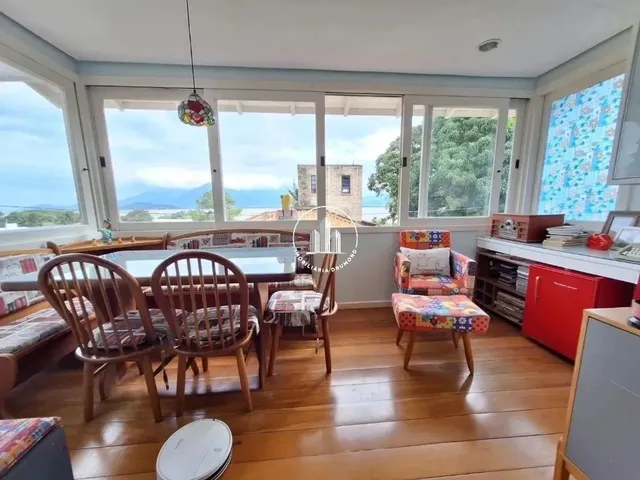 Imagem: Casa 3 Quartos com 1 Suíte e 241M² - Ponta