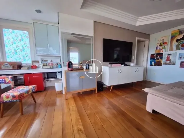 Imagem 10: Casa 3 Quartos com 1 Suíte e 241M² - Ponta de Baixo - Jms