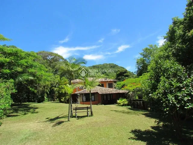 Imagem: Oportunidade de Investimento na Praia de