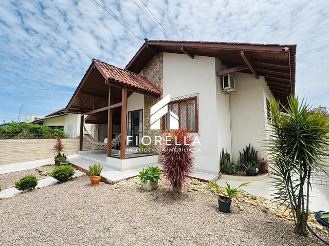 Imagem 11: Casa com 03 Dormitórios Sendo 01 Suíte no Centro da Palhoça!