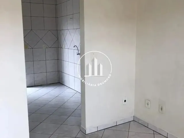 Imagem 4: Prédio em Ponte do Imaruim - Palhoça - Plc