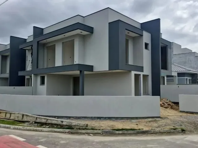 Imagem: Sobrado Novo para Venda no Bairro Forquilhas
