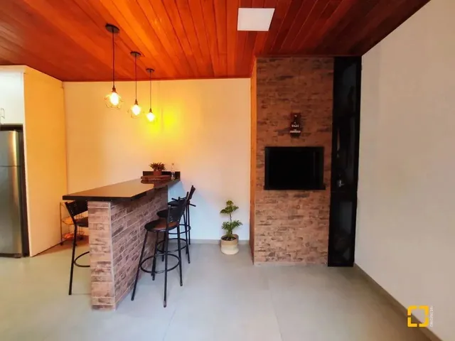 Imagem 11: Casa Finamente Decorada, Próximo a Av das Torres de Palhoça