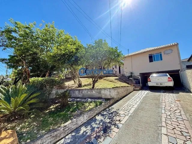 Imagem: Terreno de 660 M² com Duas Casas em Forquilhinhas