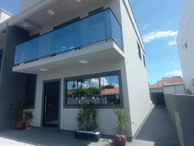 Imagem: Sobrado a 500M da Praia do Sonho Palhoça
