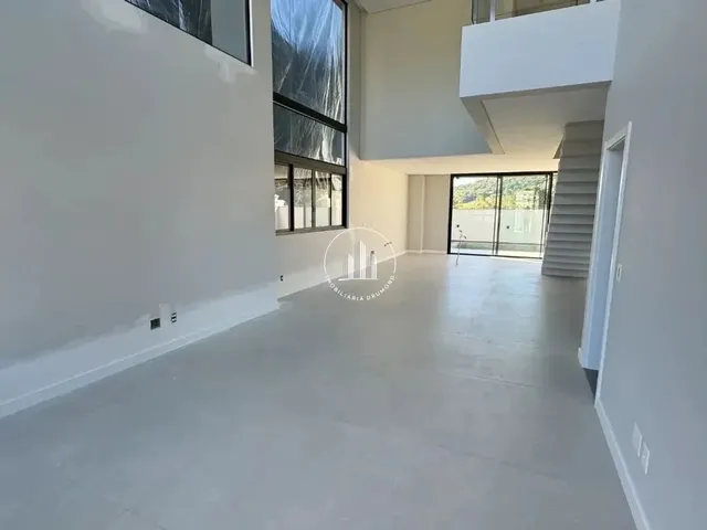 Imagem 4: Casa 3 Dormitórios, Sendo 3 Suítes - Plc