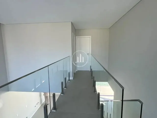 Imagem 2: Casa 3 Dormitórios, Sendo 3 Suítes - Plc