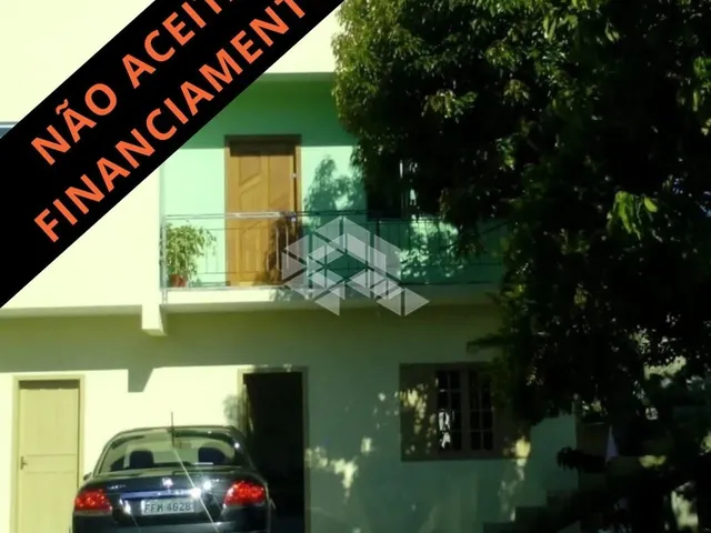 Imagem: A casa possui 5 Dormitórios, 3 Suítes, 4 Banheiros, 3
