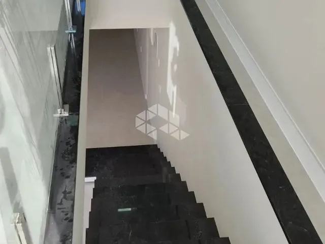 Imagem 2: Casa com 4 Quartos/Dormitórios no Bairro Forquilhas, em São José- Sc