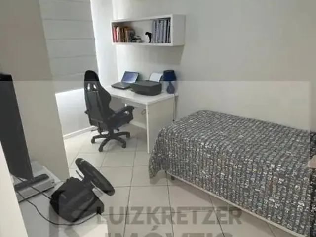 Imagem 7: Casa para Venda em Palhoça, Centro, 3 Dormitórios, 1 Suíte, 3 Banheiros, 2 Vagas