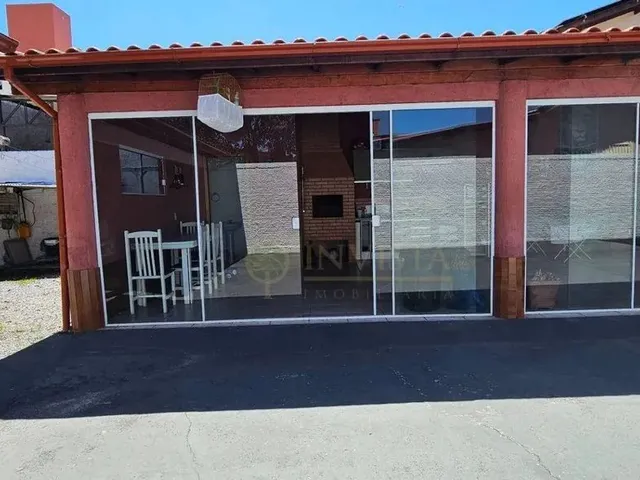 Imagem 9: Casa com Edícula e 4 Quartos À Venda em São José/Sc