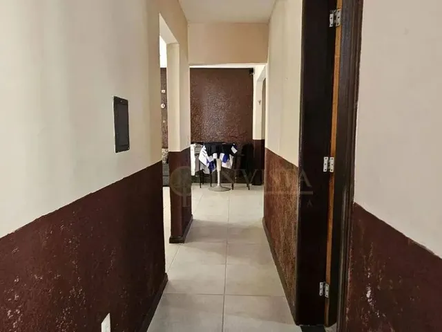 Imagem 16: Casa com Edícula e 4 Quartos À Venda em São José/Sc