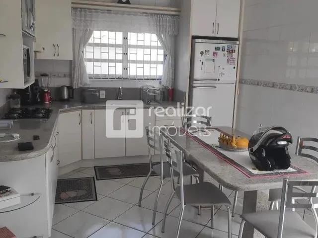 Imagem 2: Casa 3 Quartos 1 Suite - Centro - Palhoça- Sc