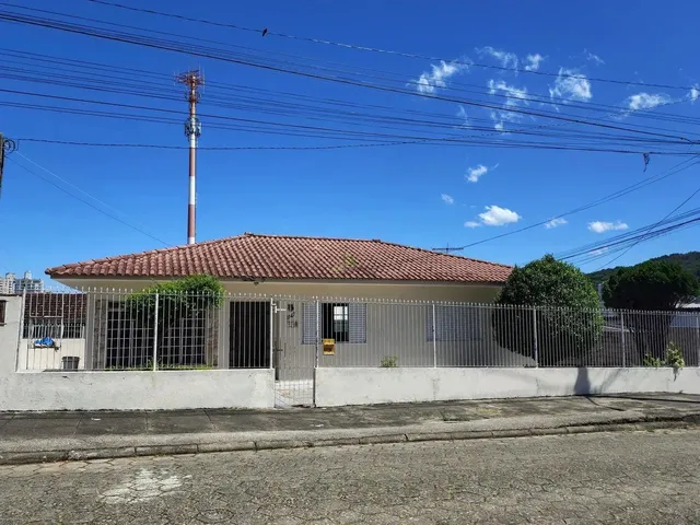 Imagem: Casa 03 Dormitórios com Edícula Bairro