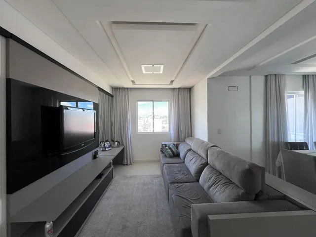 Imagem: O apartamento possui 3 Dormitórios, 1 Suíte, 1 Banheiro,