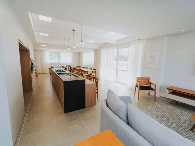 Imagem: O apartamento possui 2 Dormitórios, 2 Banheiros, 1 Vaga na