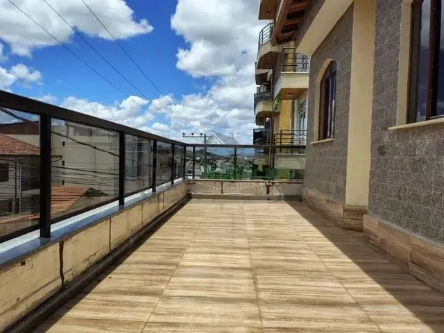 Imagem 6: Tr _Imóvel para Venda Possui 188 Metros Quadrados com 4 Quartos em Teixeiras - Juiz De