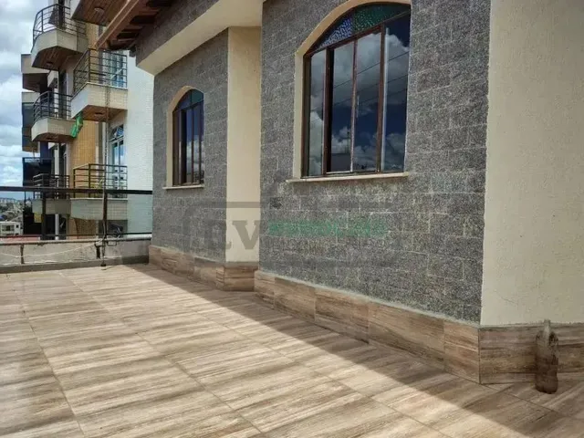 Imagem 2: Tr _Imóvel para Venda Possui 188 Metros Quadrados com 4 Quartos em Teixeiras - Juiz De