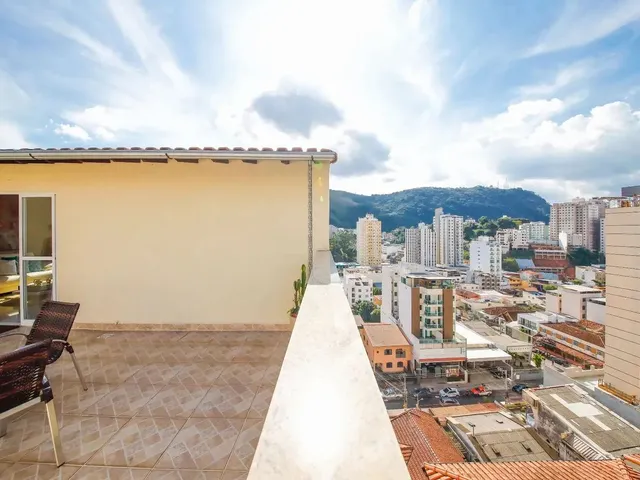 Imagem: Amplo Terraço e Uma Bela Vista para o Bairro