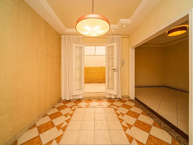 Imagem 1: Apartamento com Área Externa no Centro para Venda