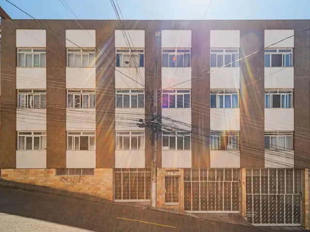 Imagem 14: Apartamento com Área Externa no Centro para Venda