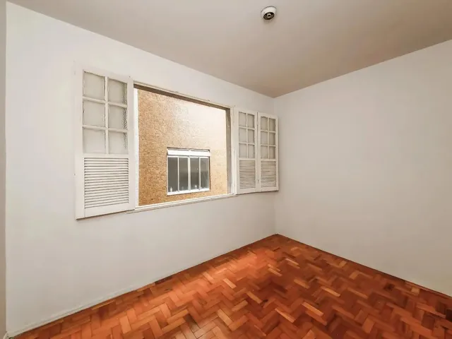 Imagem 6: Apartamento de 2 Quartos no Centro para Venda
