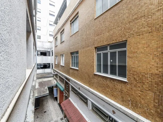 Imagem 3: Apartamento de 2 Quartos no Centro para Venda