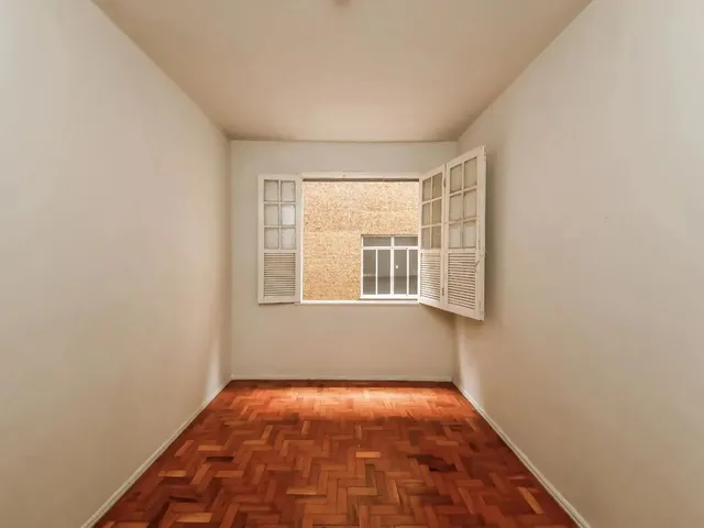 Imagem 10: Apartamento de 2 Quartos no Centro para Venda