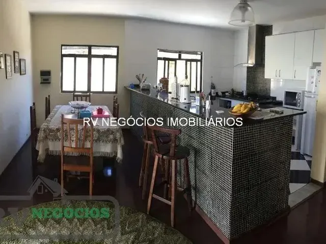 Imagem 6: Ca153-Imóvel para Venda com 292 Metros Quadrados com 5 Quartos em São Pedro - Juiz De