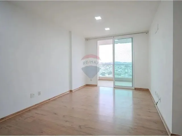 Imagem 2: Apartamento de 2 Quartos e 2 Vagas de Garagem, com Área de Lazer Completa na Av. Rio