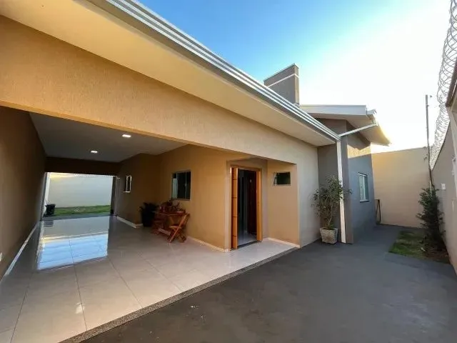 Imagem 1: Excelente Casa 3 Quartos no Granbery, 250M² Construídos- 01
