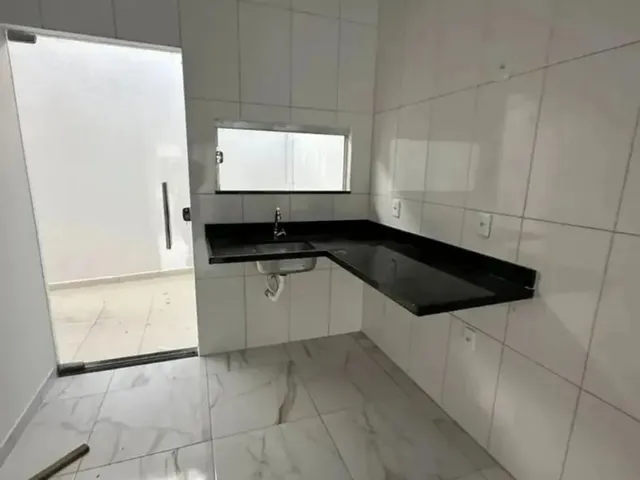 Imagem 6: Casa a Venda em Rua Pública!!