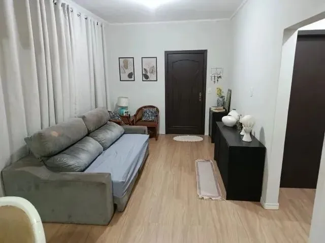 Imagem: Linda Casa 3 Quartos no Grama, com Suíte