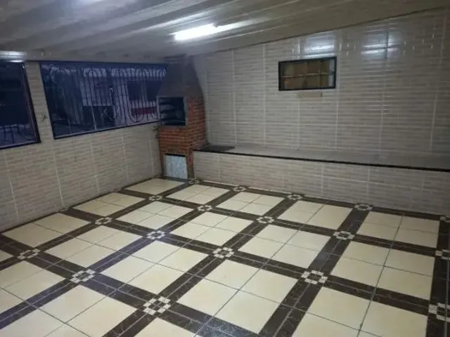 Imagem 1: Casa 2 Quartos no Benfica, Área Externa - 01