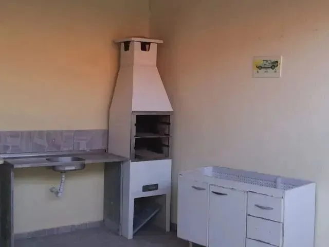 Imagem 6: Casa 2 Quartos no Teixeiras, 2 Vagas - 01