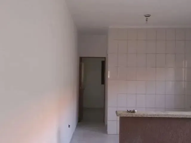 Imagem 8: Casa 2 Quartos no Teixeiras, 2 Vagas - 01