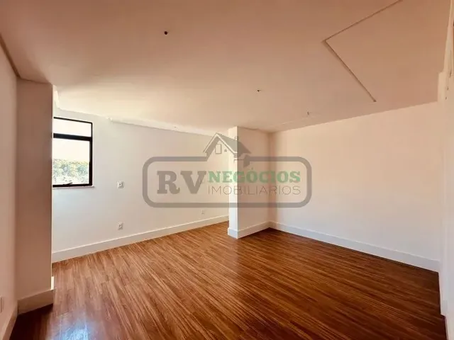 Imagem 9: Ca4702Imóvel para Venda Tem 200 Metros Quadrados com 4 Quartos em Granbery - Juiz de Fora