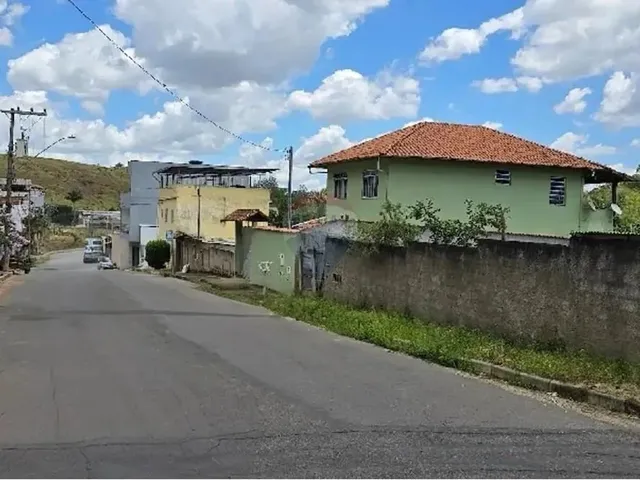 Imagem 7: Casa Grande em Final de Construção, com 3 Quartos 1 Suíte, 1 Vaga de Garagem, a Venda