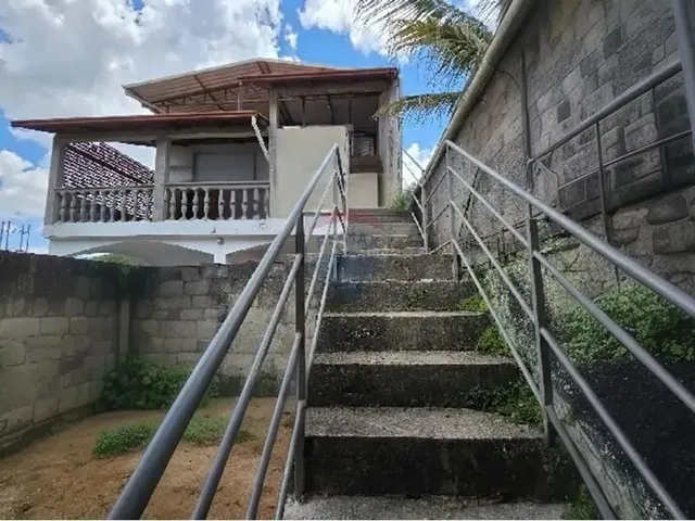 Imagem 9: Casa Grande em Final de Construção, com 3 Quartos 1 Suíte, 1 Vaga de Garagem, a Venda
