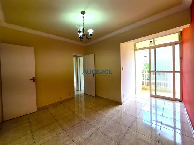 Imagem 9: Apartamento de 02 Quartos com Garagem Numerada no Mariano Procópio