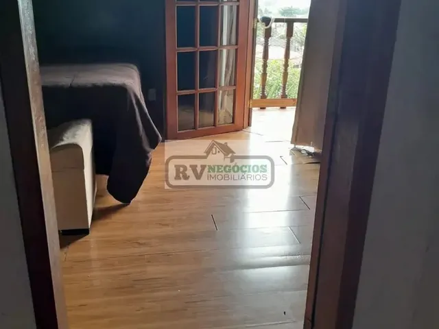 Imagem 11: Tr_Imóvel a Venda Possui 200 Metros Quadrados com 5 Quartos em Previdenciários - Juiz