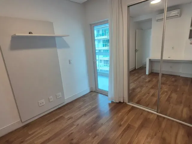 Imagem 11: Apartamento de Andar Inteiro 4 Quartos,2 Suítes,3 Vagas, 227M² Planejado/Cortina De