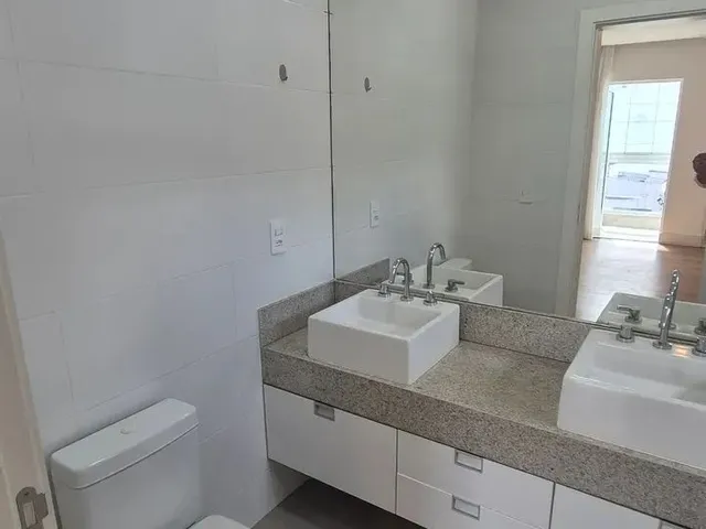 Imagem 7: Apartamento de Andar Inteiro 4 Quartos,2 Suítes,3 Vagas, 227M² Planejado/Cortina De