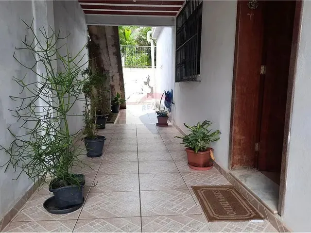 Imagem 2: Ótima Casa Duplex a Venda com 3 Dormitórios Sendo 1 com Suíte, no Bairro Nossa Senhora