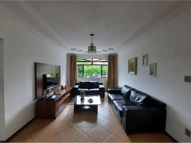 Imagem 3: Ótima Casa Duplex a Venda com 3 Dormitórios Sendo 1 com Suíte, no Bairro Nossa Senhora