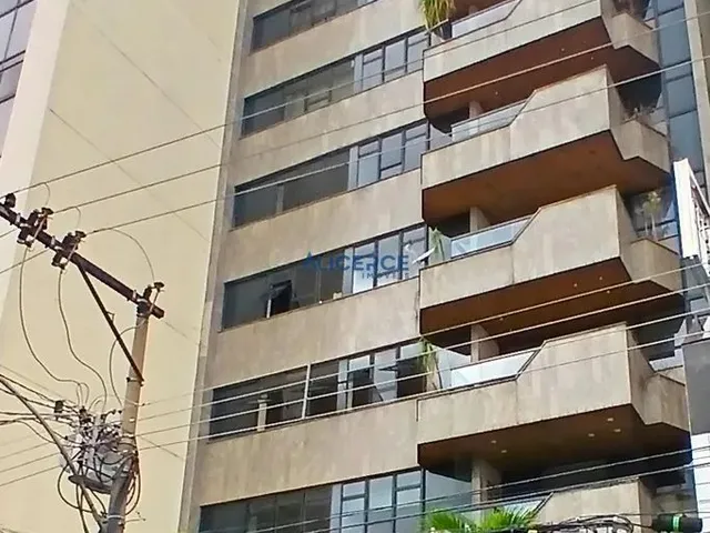 Imagem: Apartamento Amplo e Sofisticado no Centro