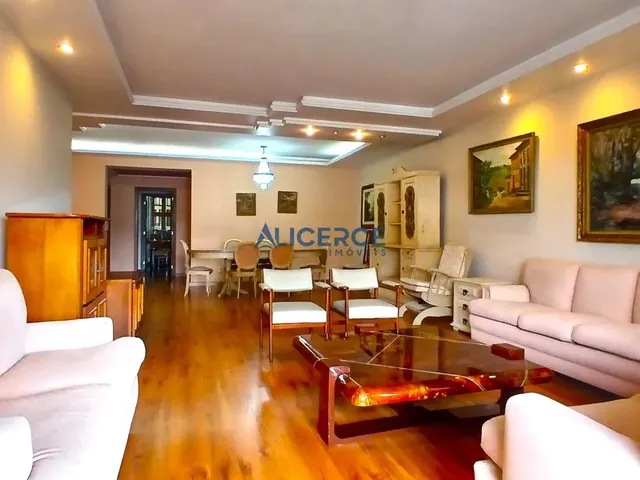 Imagem 3: Apartamento Amplo e Sofisticado no Centro da Cidade