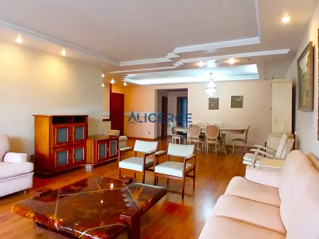 Imagem 12: Apartamento Amplo e Sofisticado no Centro da Cidade