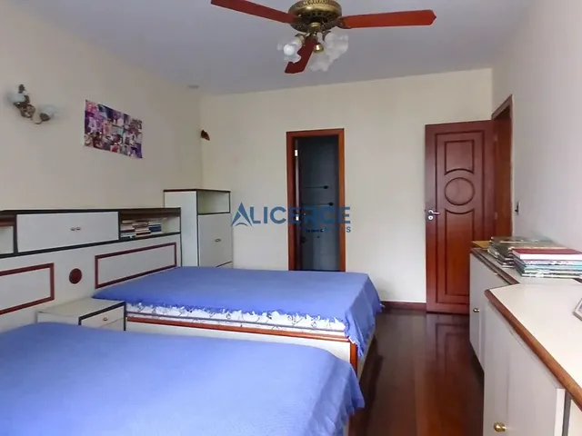 Imagem 6: Apartamento Amplo e Sofisticado no Centro da Cidade