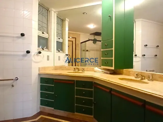Imagem 13: Apartamento Amplo e Sofisticado no Centro da Cidade